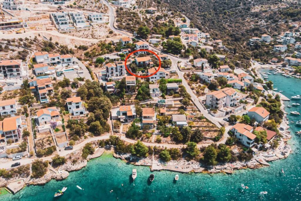 One Bedroom Apartment With Terrace And Seaview - B Sevid Εξωτερικό φωτογραφία