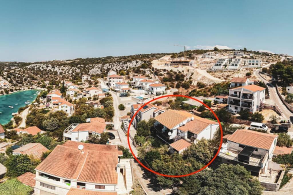 One Bedroom Apartment With Terrace And Seaview - B Sevid Εξωτερικό φωτογραφία