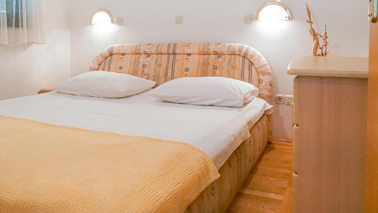 One Bedroom Apartment With Terrace And Seaview - B Sevid Εξωτερικό φωτογραφία
